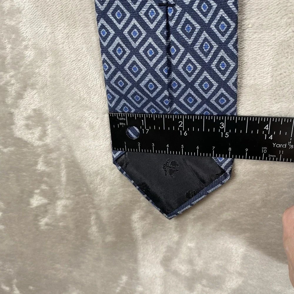 Brooks Brothers 100% Silk Blue Neck Diamond Geometric USA Made